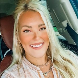 Meet your Posher, Mckayla